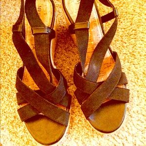 Wooden & Black Wedges